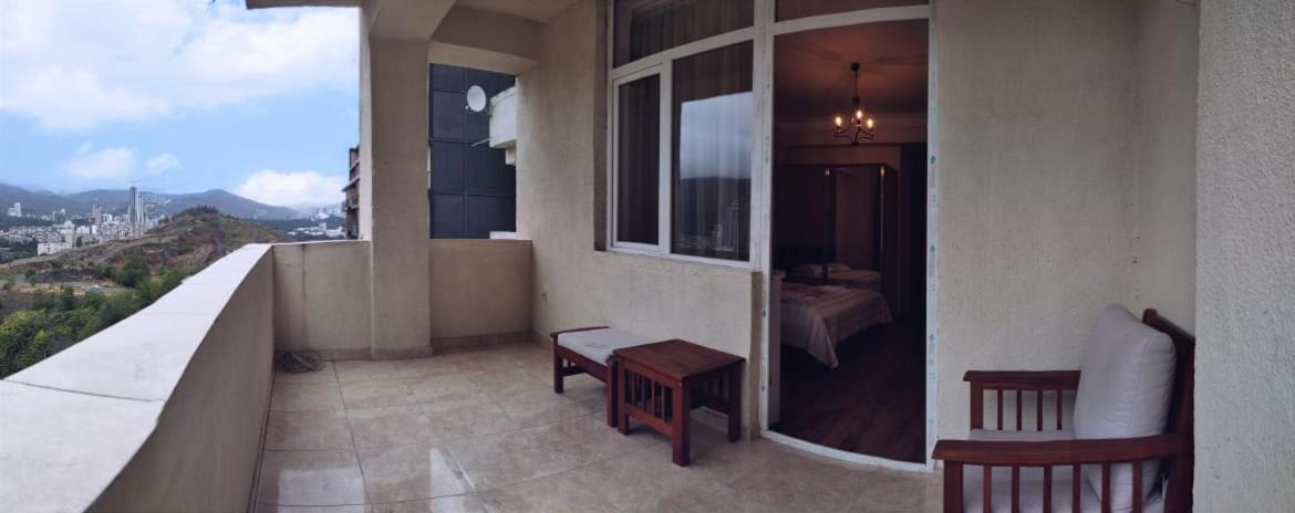 1 Bedroom Unit With Patio Tbilisi ภายนอก รูปภาพ